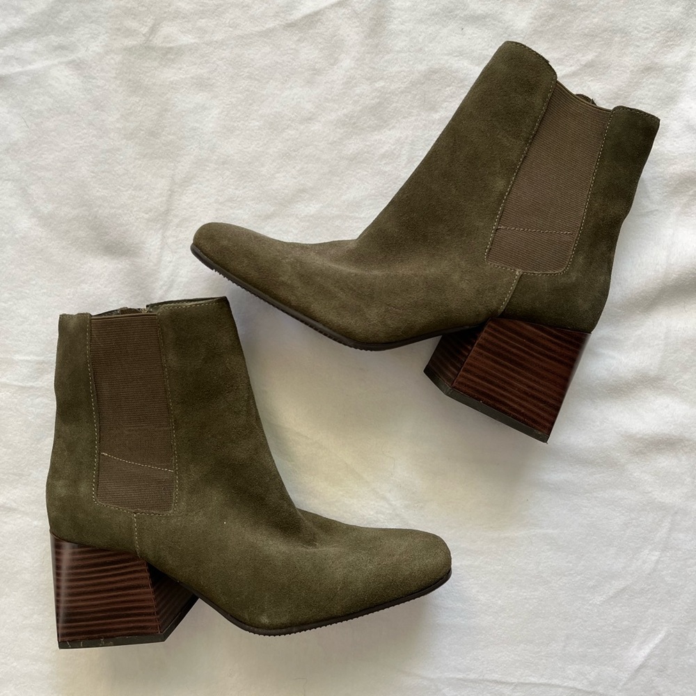 Blondo olive boots size 7